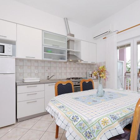 Villa Rajna Starigrad Paklenica Rum bild