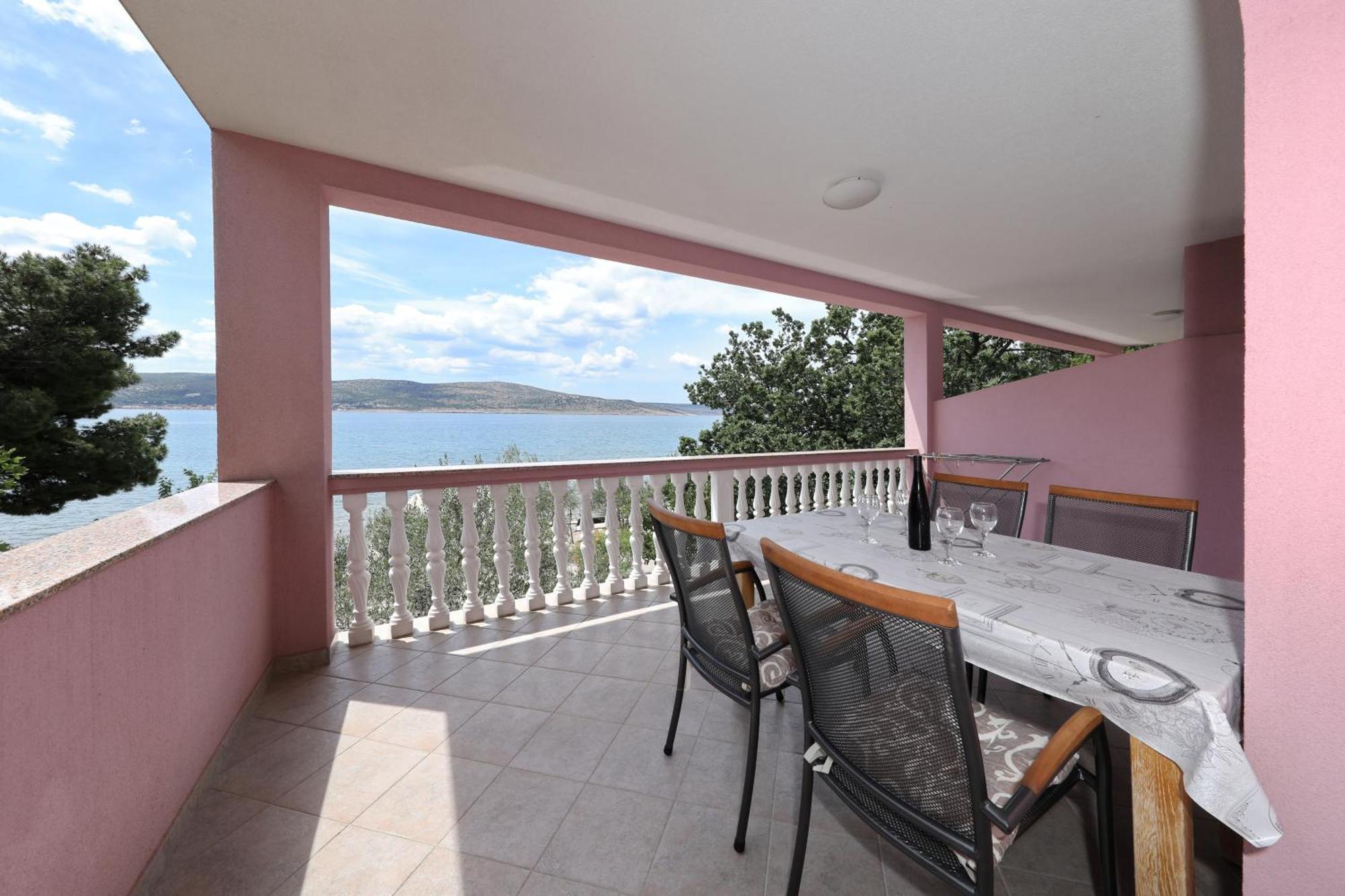 Villa Rajna Starigrad Paklenica Rum bild