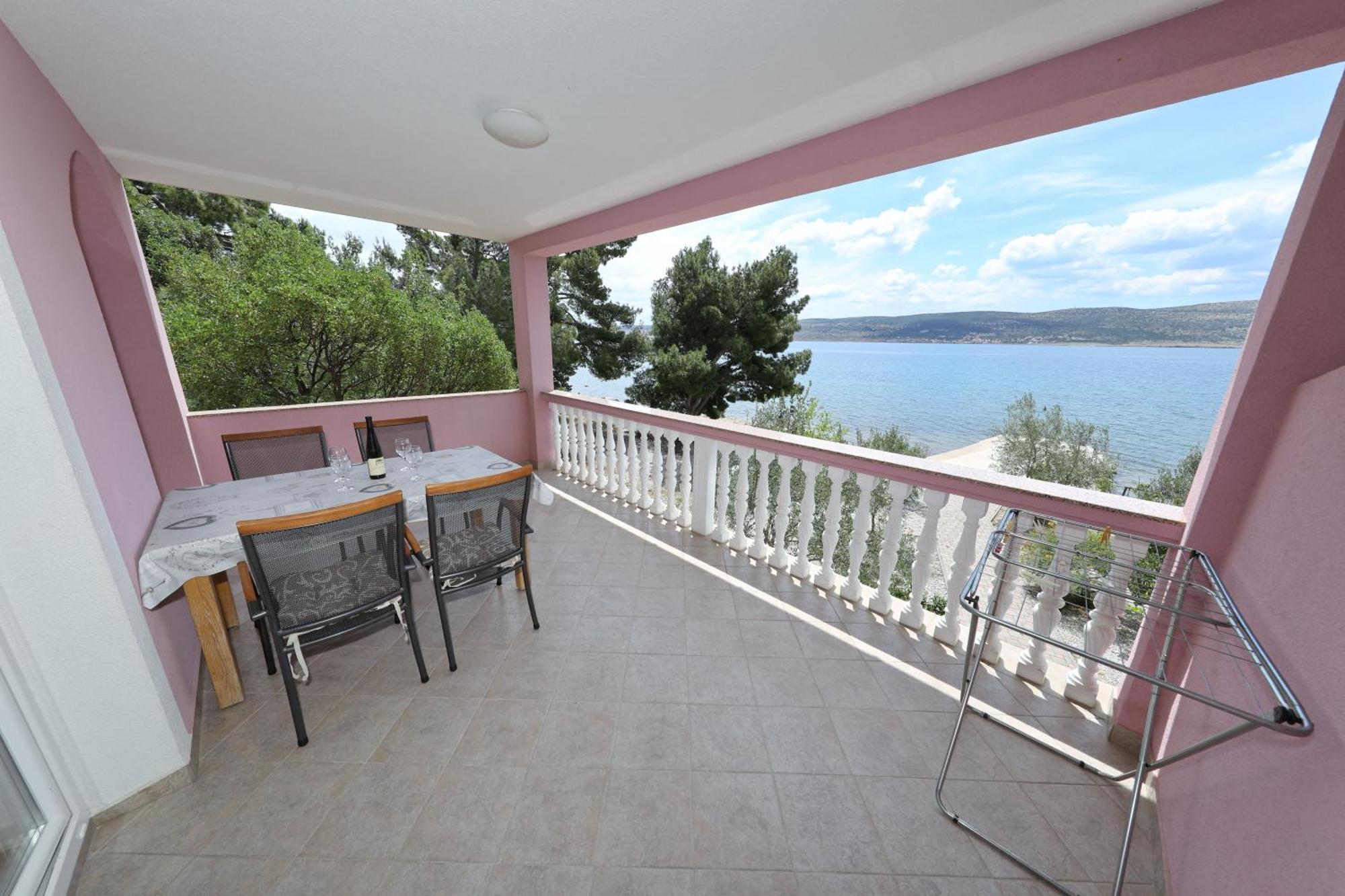 Villa Rajna Starigrad Paklenica Rum bild