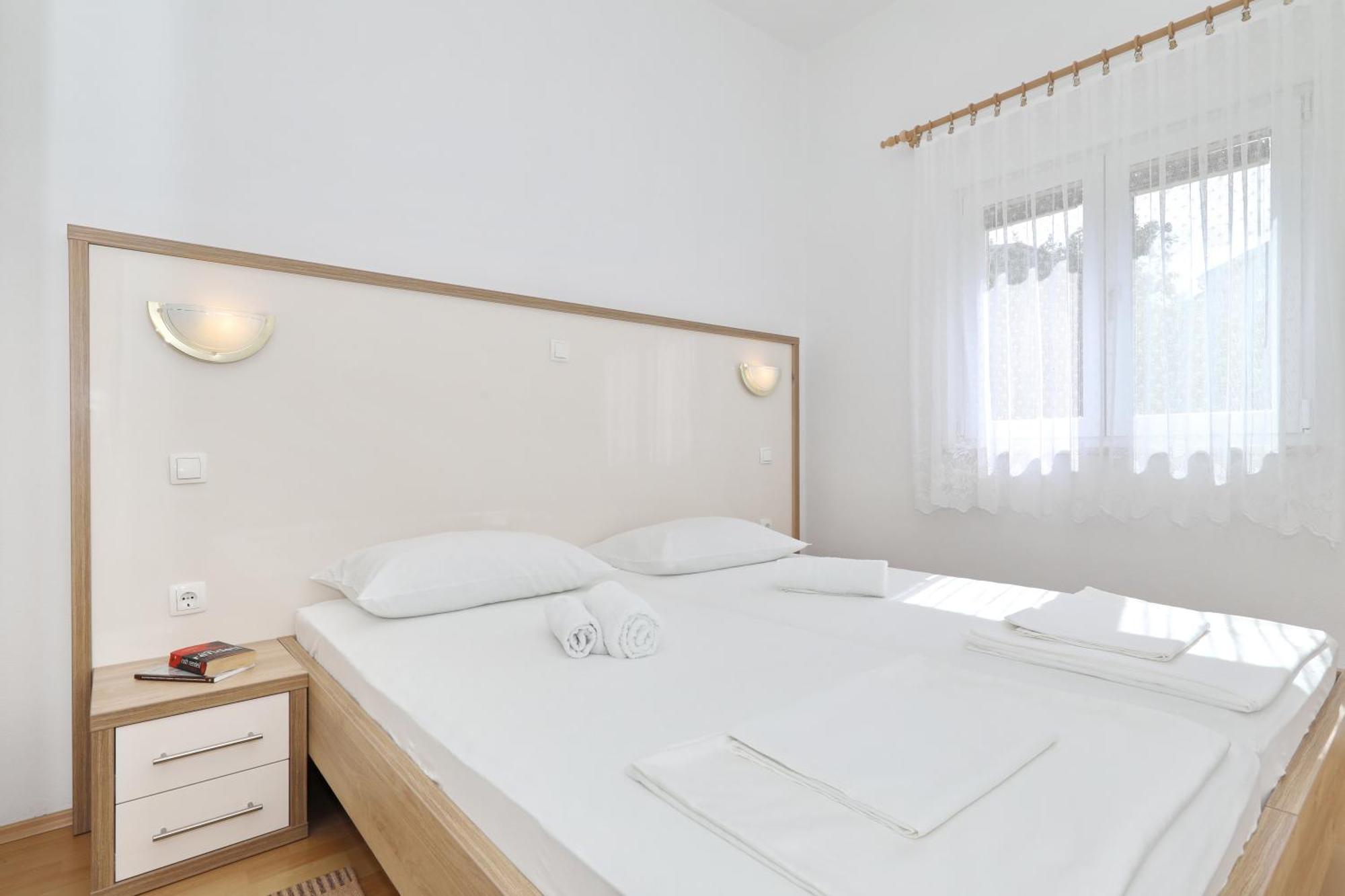Villa Rajna Starigrad Paklenica Rum bild