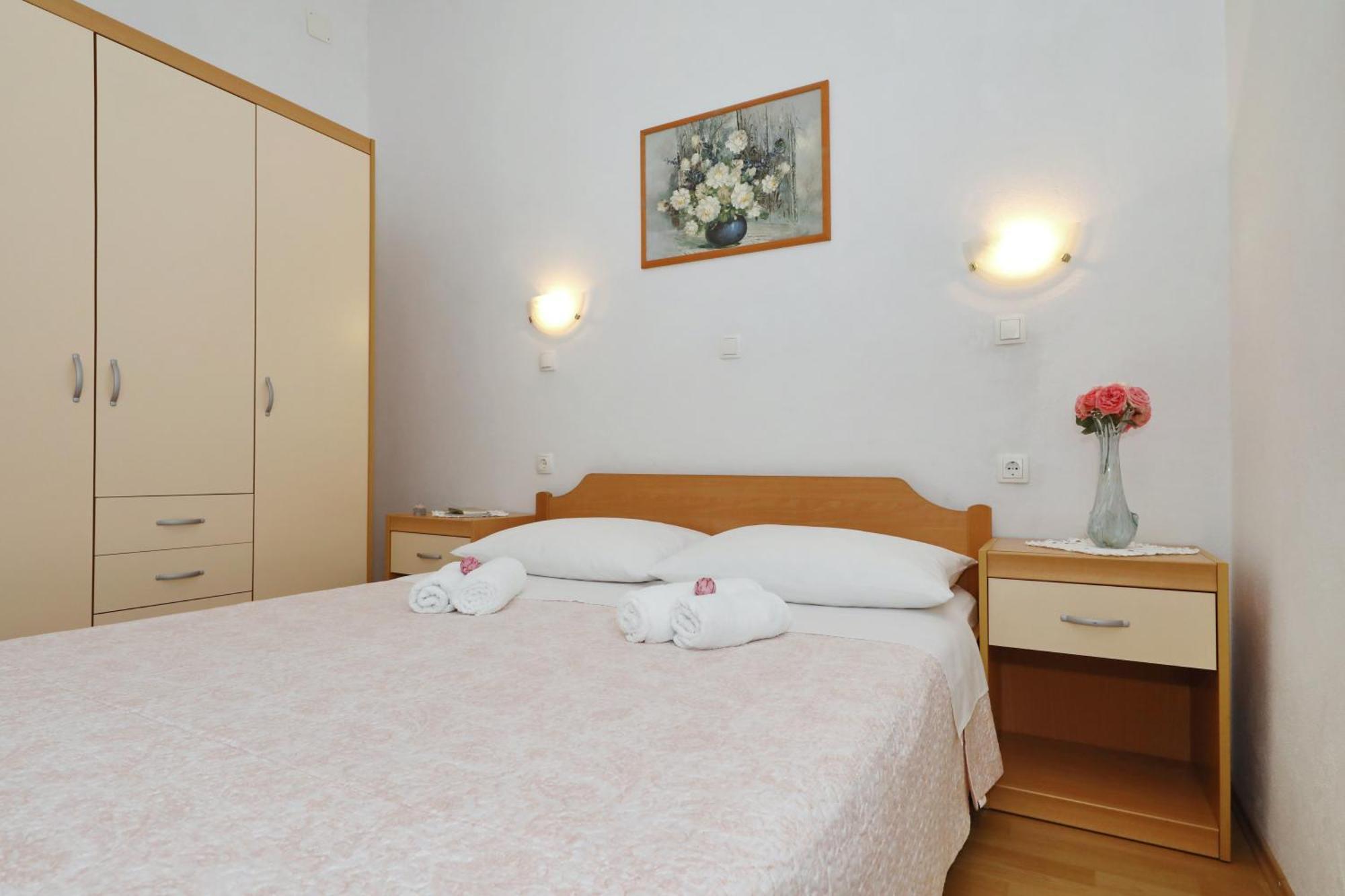 Villa Rajna Starigrad Paklenica Rum bild