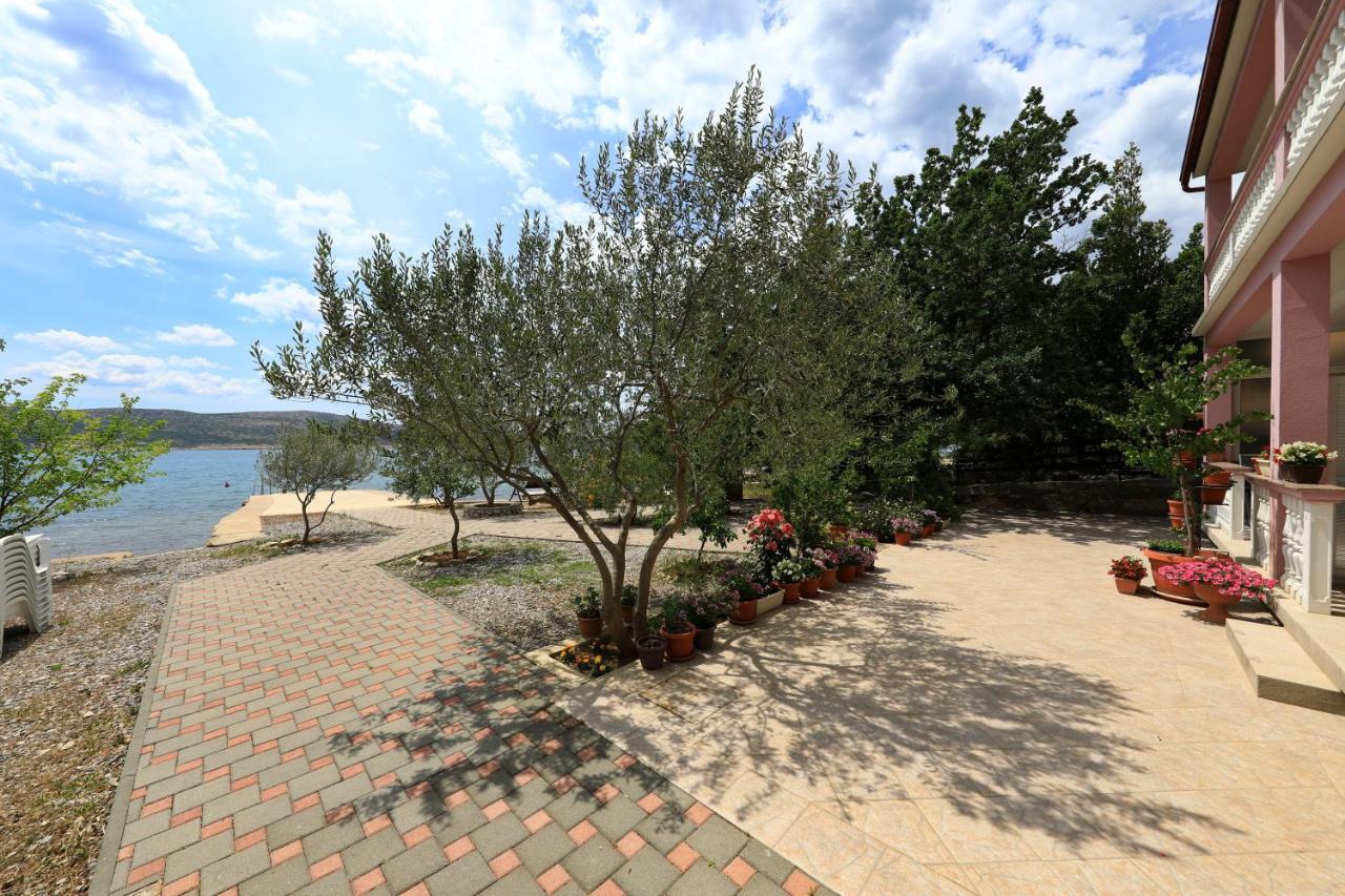 Villa Rajna Starigrad Paklenica Exteriör bild